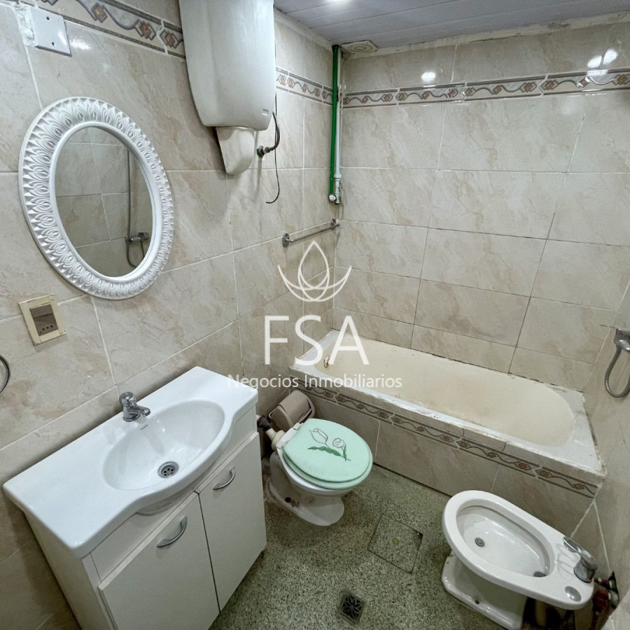 Apartamento ID.149 - Alquiler Apartamento 2 Dormitorios Patio Centro Montevideo St