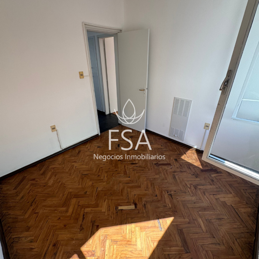 Apartamento ID.409 - Alquiler Apartamento 4 Dormitorios Malvin Sur Montevideo E