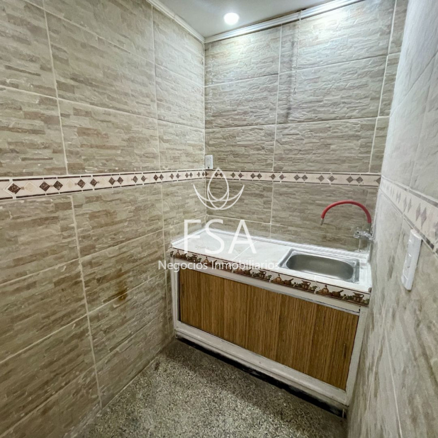 Apartamento ID.149 - Alquiler Apartamento 2 Dormitorios Patio Centro Montevideo St