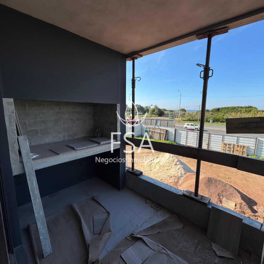 Apartamento ID.231 - Venta Apartamento 2 Dormitorios Parrillero Garage Parque Carrasco Canelones F