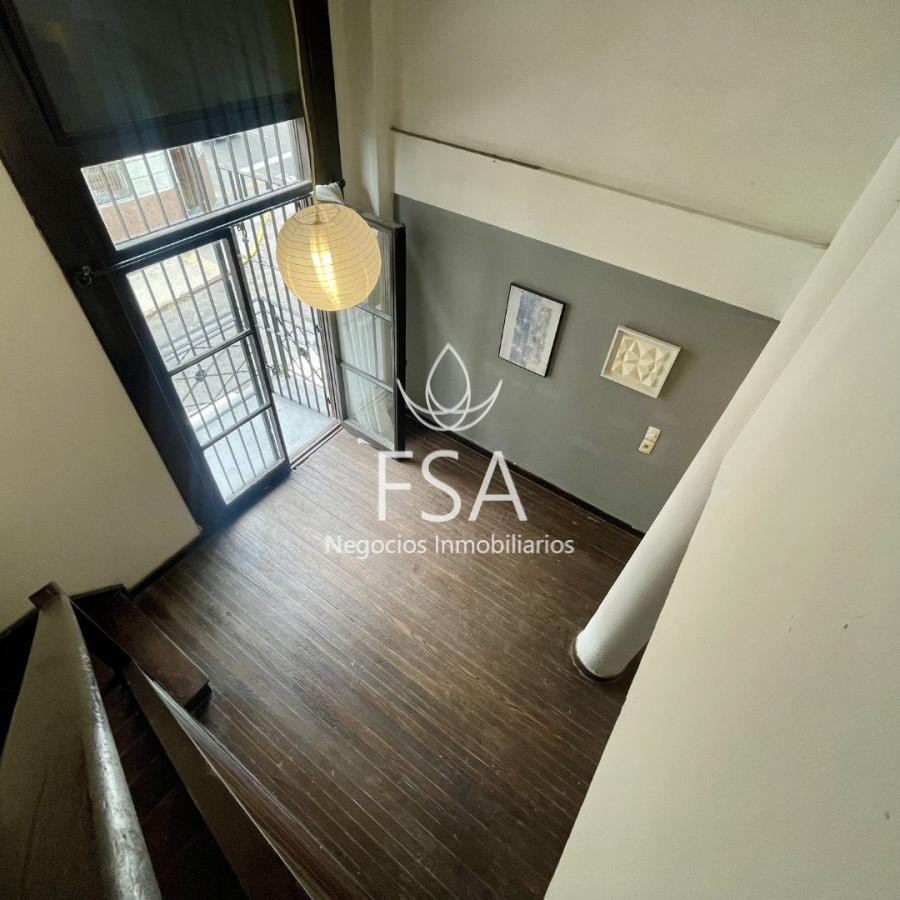 Apartamento ID.454 - Alquiler Apartamento 1 Dormitorio Estilo Loft Balcón Ciudad Vieja Montevideo St