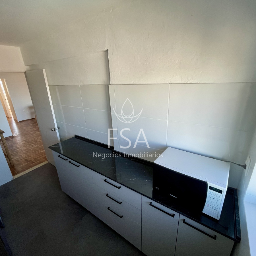 Apartamento ID.338 - Alquiler Apartamento 2 Dormitorio Amueblado Balcón Malvin Montevideo St