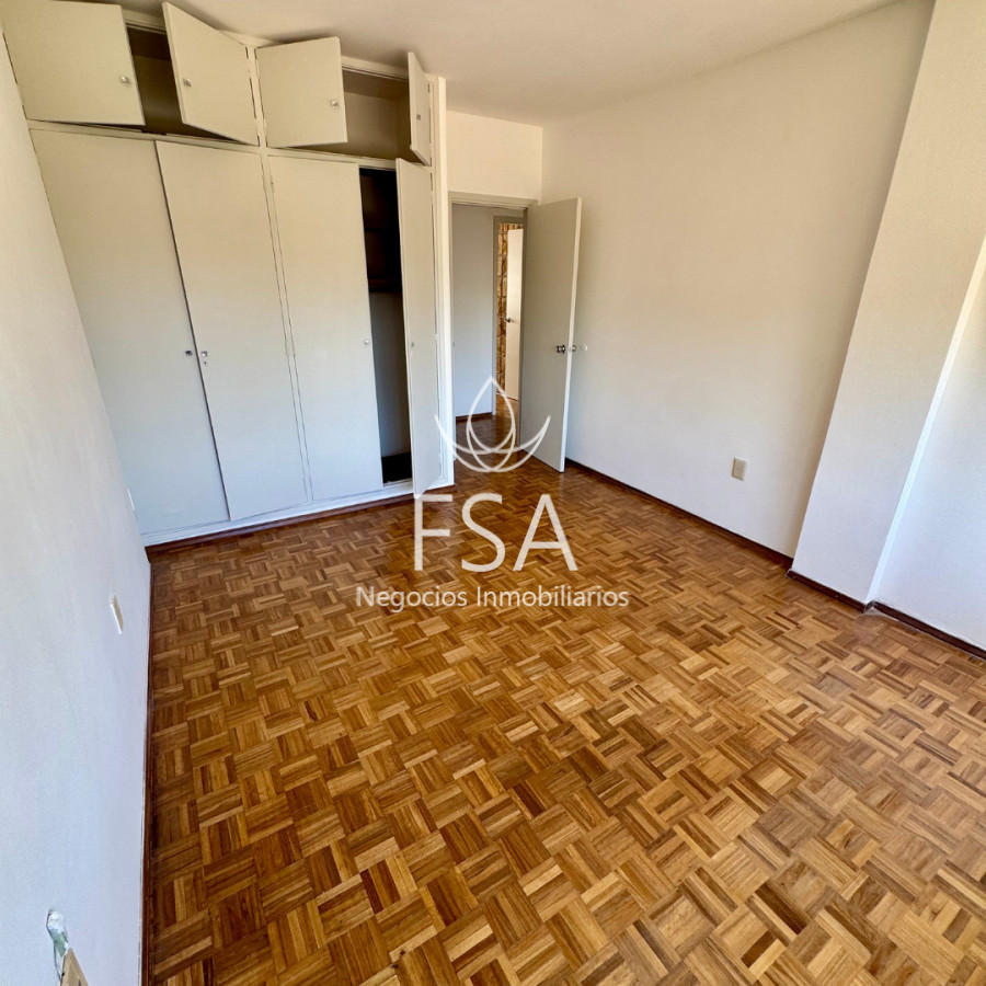 Apartamento ID.422 - Alquiler Apartamento 3 Dormitorios Garaje Punta Gorda Montevideo E