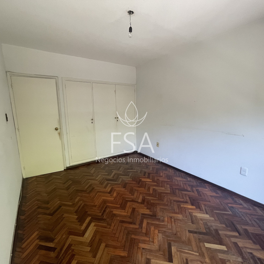 Apartamento ID.90 - Venta Apartamento 4 Dormitorios 2 Baños Garage Punta Carretas Montevideo St