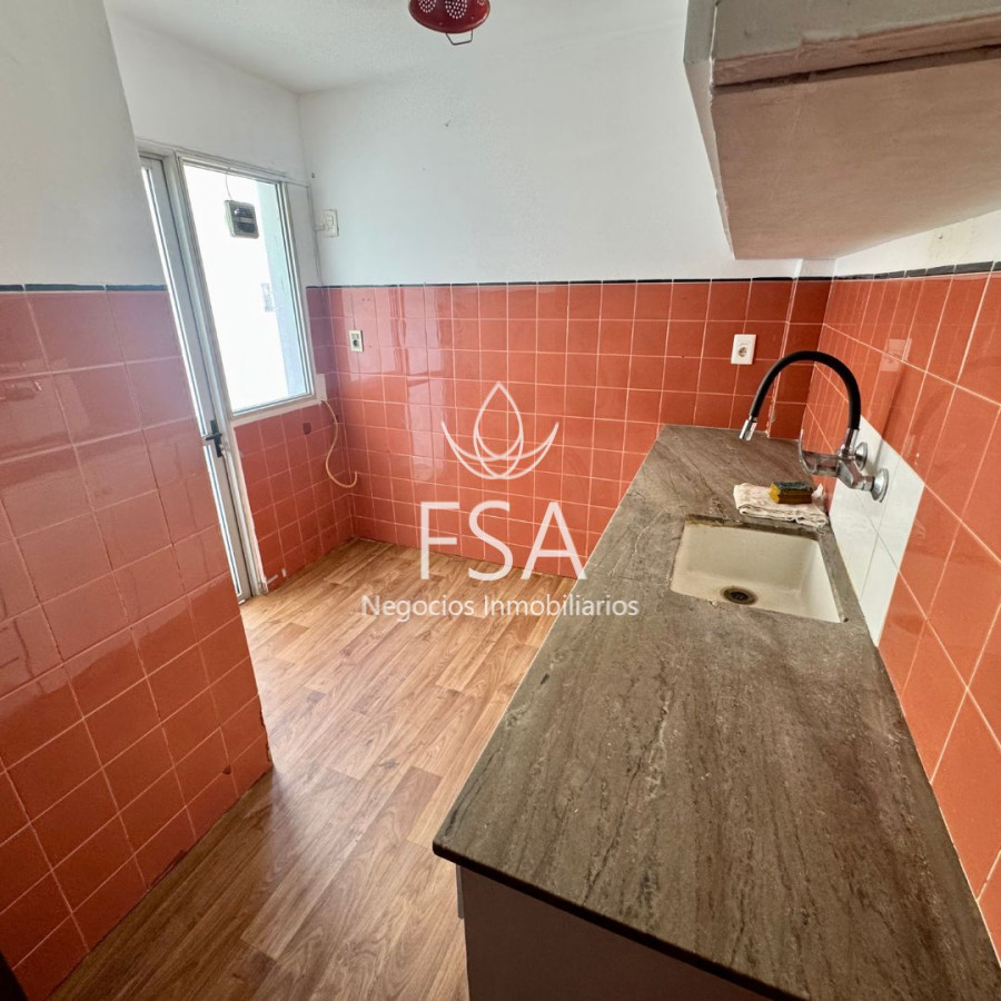 Apartamento ID.183 - Alquiler Apartamento 2 Dormitorios Terraza Centro Montevideo E
