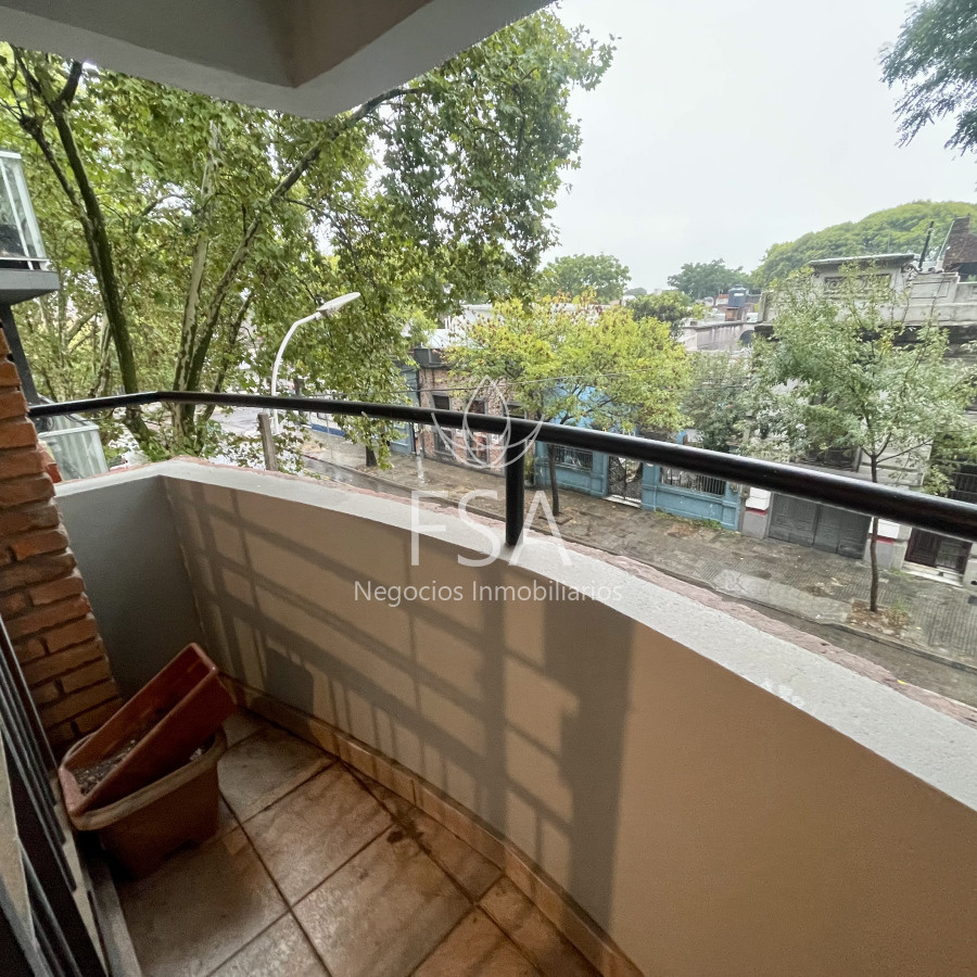 Apartamento ID.208 - Venta Apartamento 2 Dormitorios Balcón Al Frente Tres Cruces Montevideo St