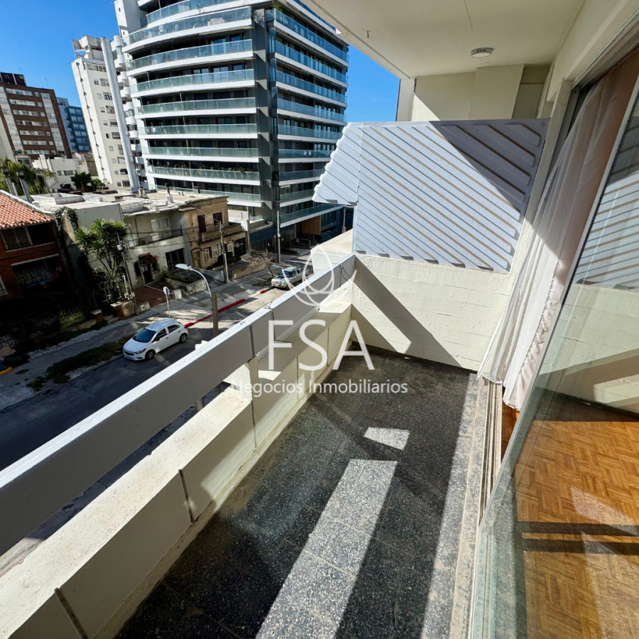 Apartamento ID.254 - Venta Apartamento 2 Dormitorios Garaje Punta Carretas Montevideo E