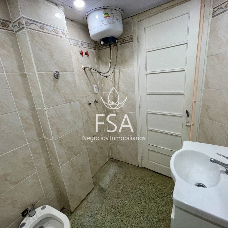 Apartamento ID.149 - Alquiler Apartamento 2 Dormitorios Patio Centro Montevideo St