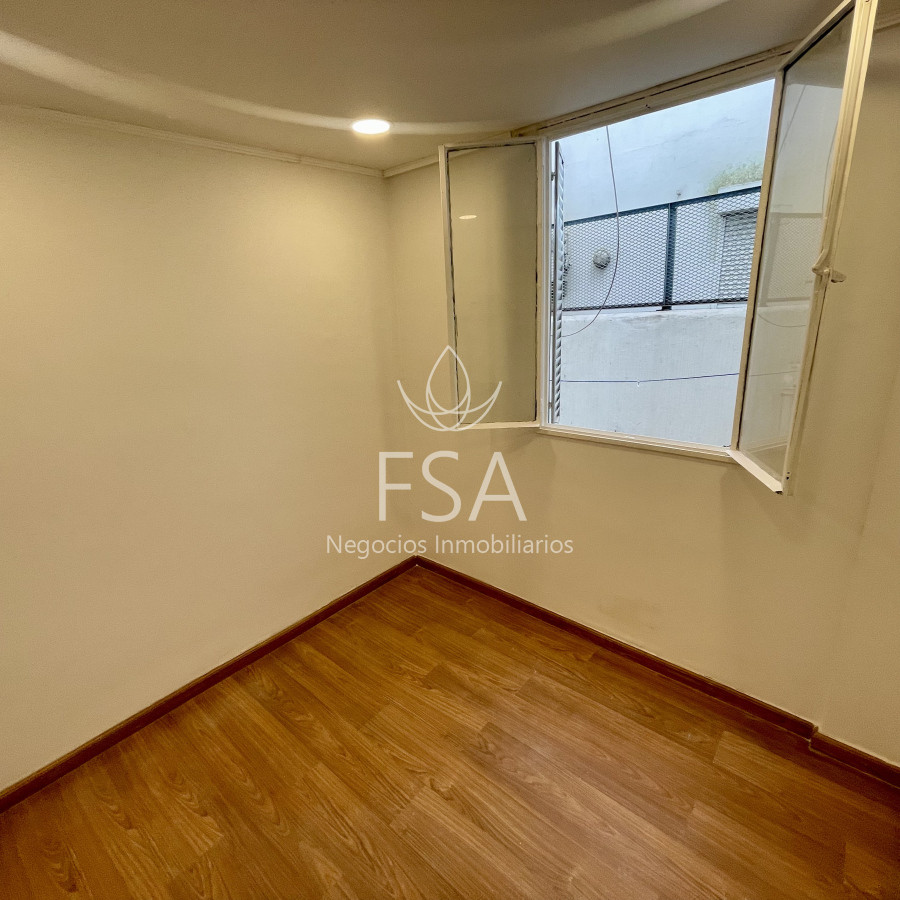 Apartamento ID.149 - Alquiler Apartamento 2 Dormitorios Patio Centro Montevideo St