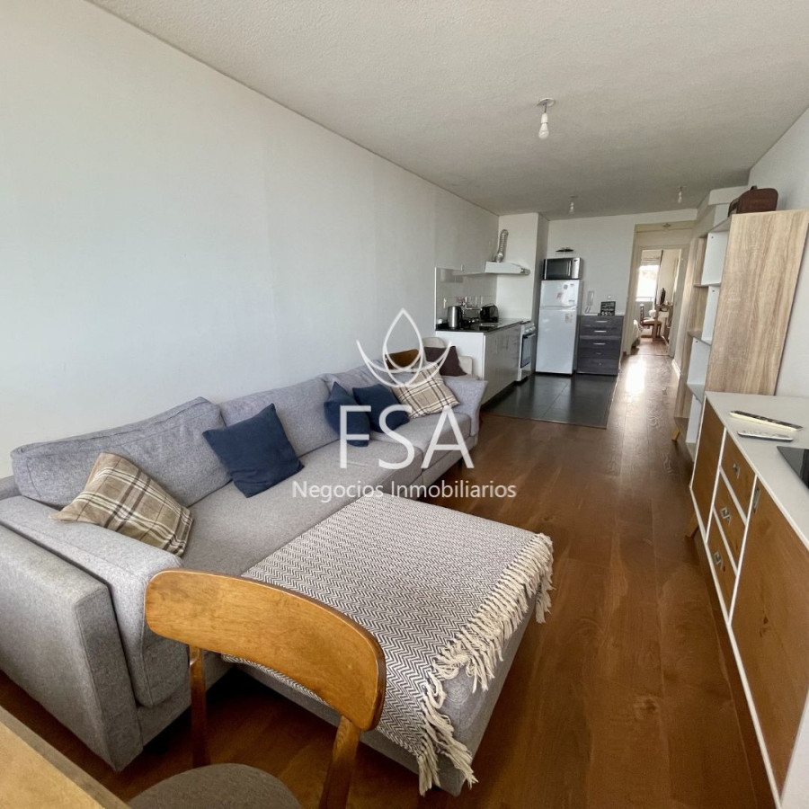 Apartamento ID.450 - Alquiler Apartamento 1 Dormitorio Amueblado Balcón Ciudad Vieja Montevideo St