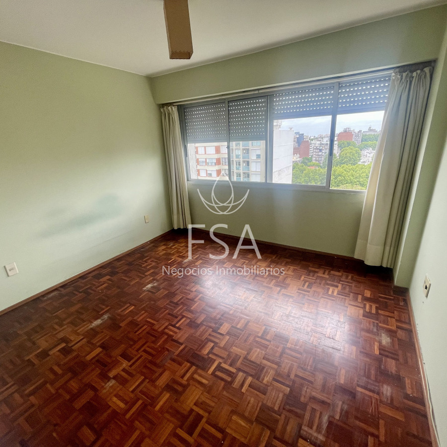Apartamento ID.176 -  Alquiler Apartamento 3 Dormitorios Balcón al Frente Pocitos Montevideo St