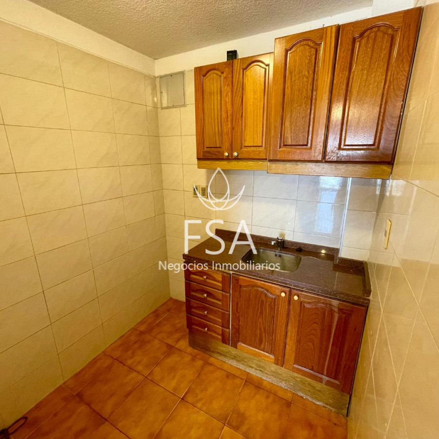 Apartamento ID.365 - Alquiler Apartamento Monoambiente con Divisiones Balcón Pocitos Montevideo St