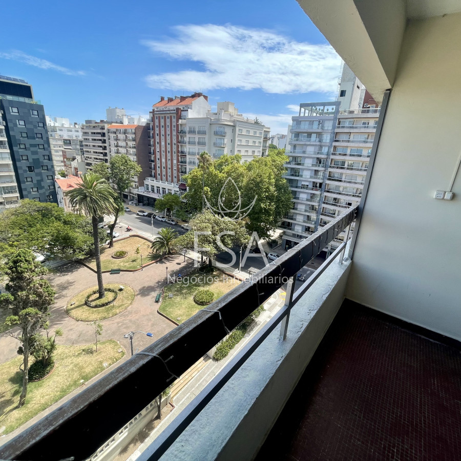 Apartamento ID.178 - Alquiler Apartamento 2 Dormitorios Balcon Al Frente Punta Carretas Montevideo St