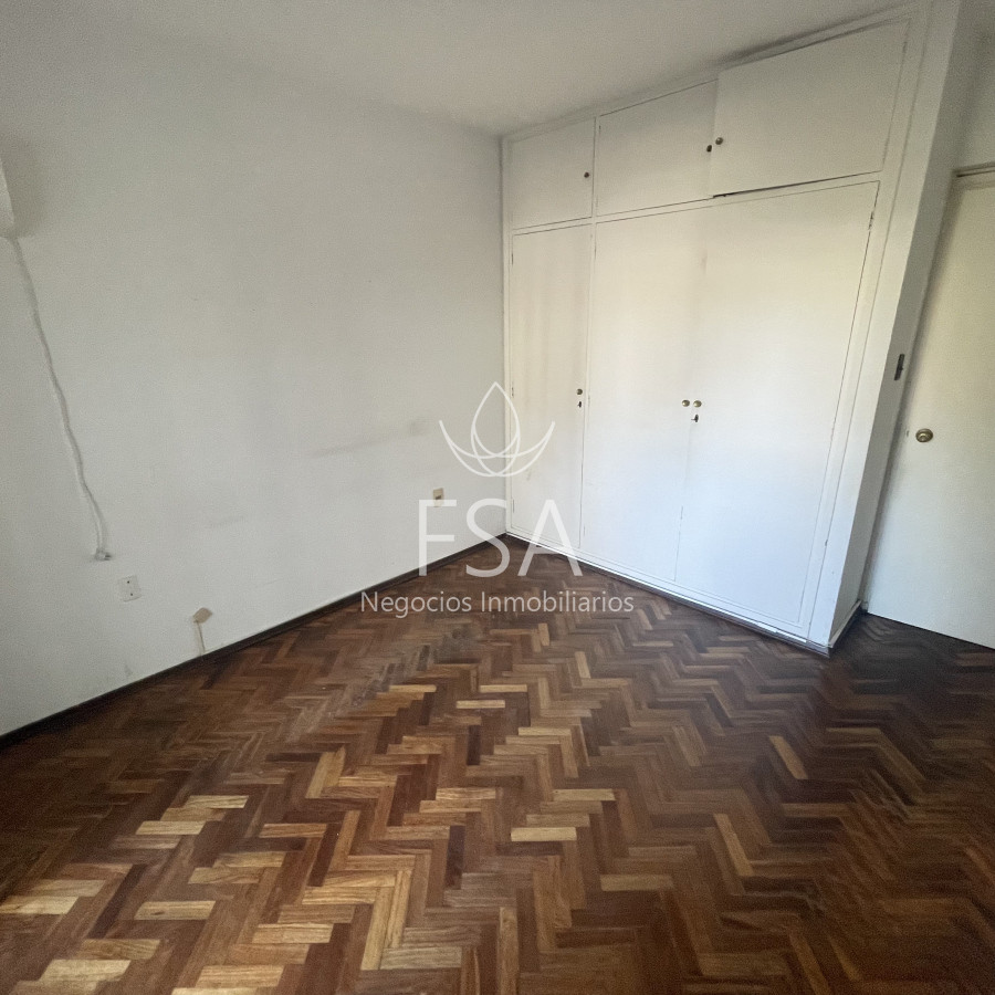 Apartamento ID.90 - Venta Apartamento 4 Dormitorios 2 Baños Garage Punta Carretas Montevideo St
