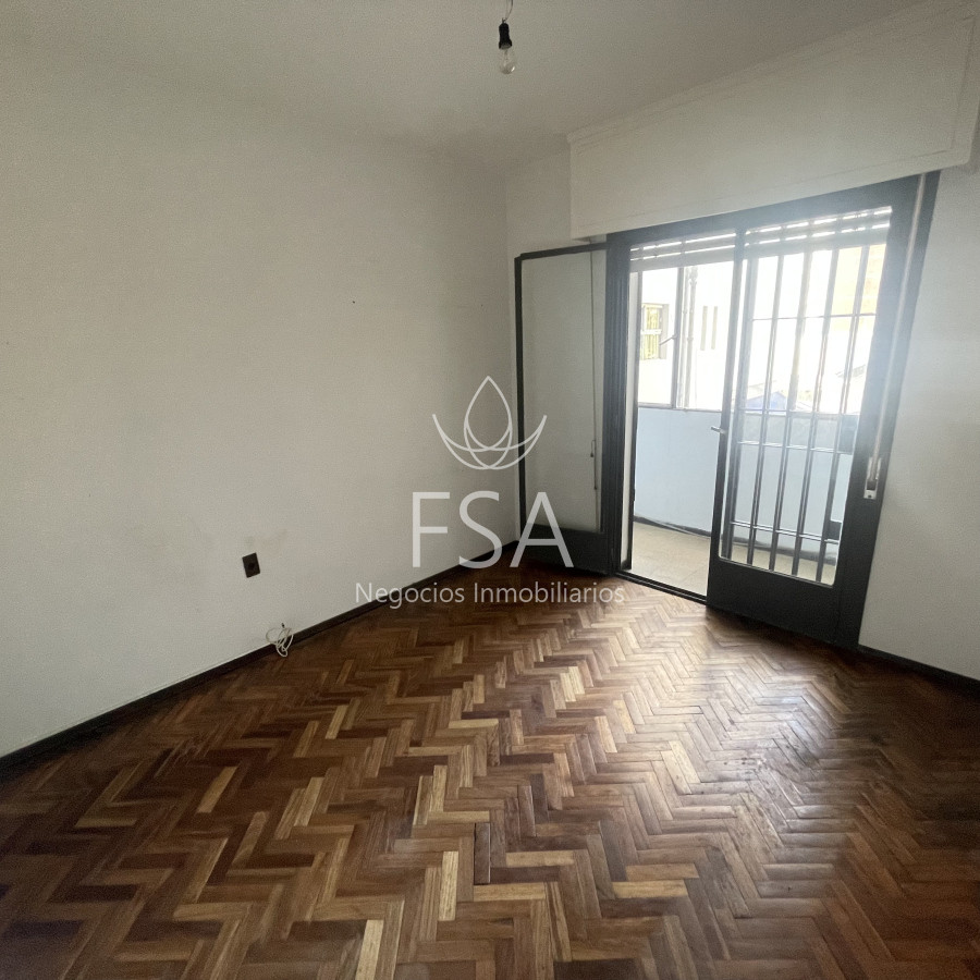 Apartamento ID.90 - Venta Apartamento 4 Dormitorios 2 Baños Garage Punta Carretas Montevideo St