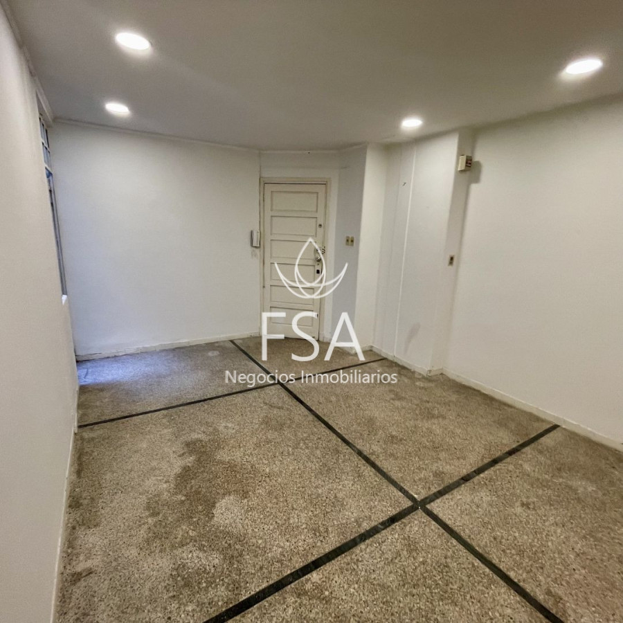 Apartamento ID.149 - Alquiler Apartamento 2 Dormitorios Patio Centro Montevideo St