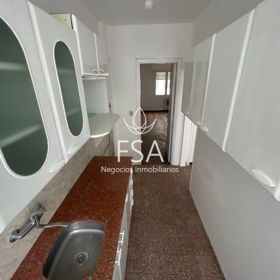 Apartamento ID.255 - Alquiler Apartamento 2 Dormitorios 2 Baños Garage Cordón Montevideo G