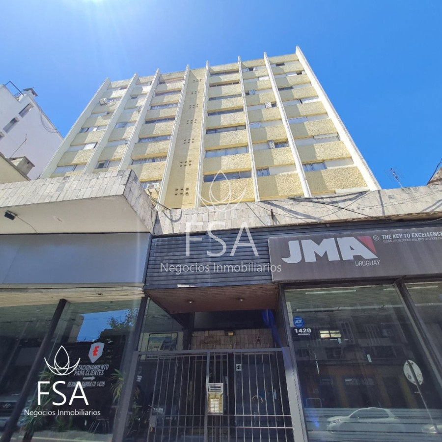 Apartamento ID.487 - Alquiler Apartamento 3 Dormitorios Vista Despejada Centro Montevideo E
