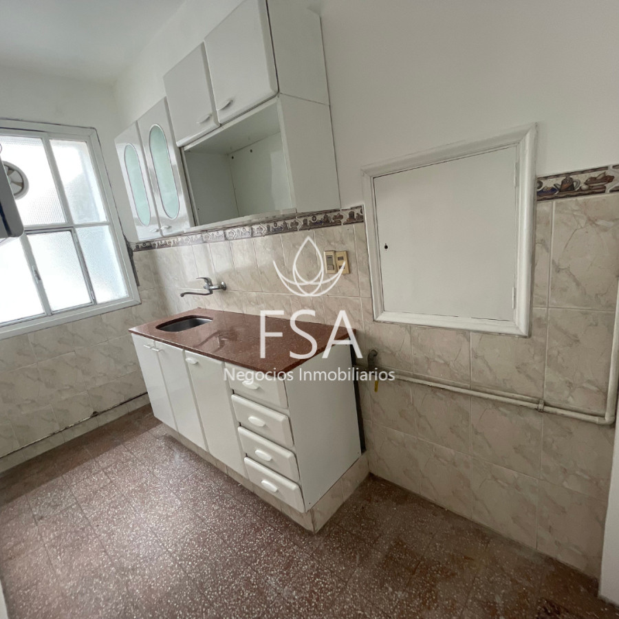 Apartamento ID.255 - Alquiler Apartamento 2 Dormitorios 2 Baños Garage Cordón Montevideo G