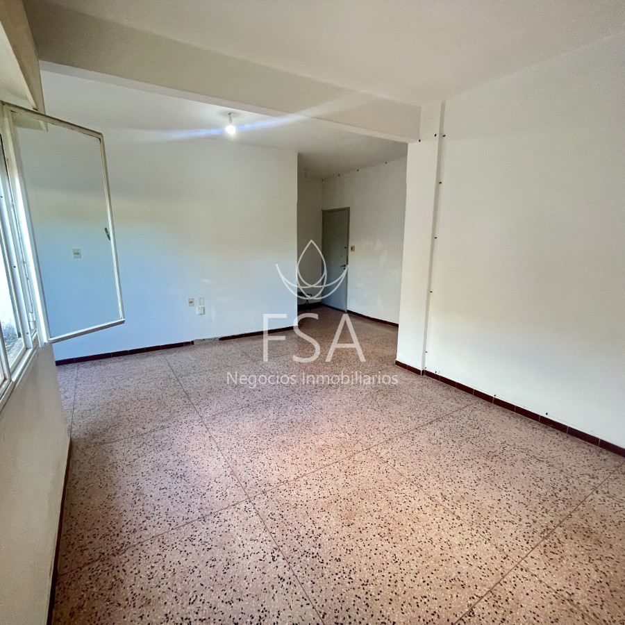 Apartamento ID.207 - Venta Apartamento 2 Dormitorios Al Frente Tres Cruces Montevideo St