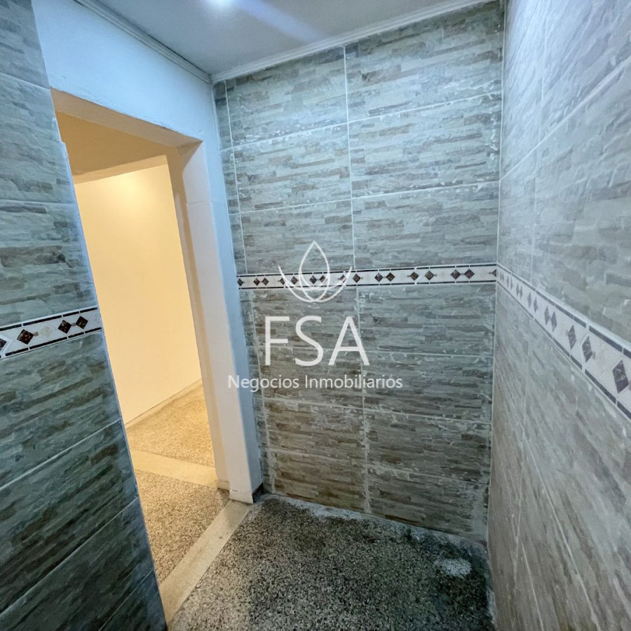 Apartamento ID.149 - Alquiler Apartamento 2 Dormitorios Patio Centro Montevideo St