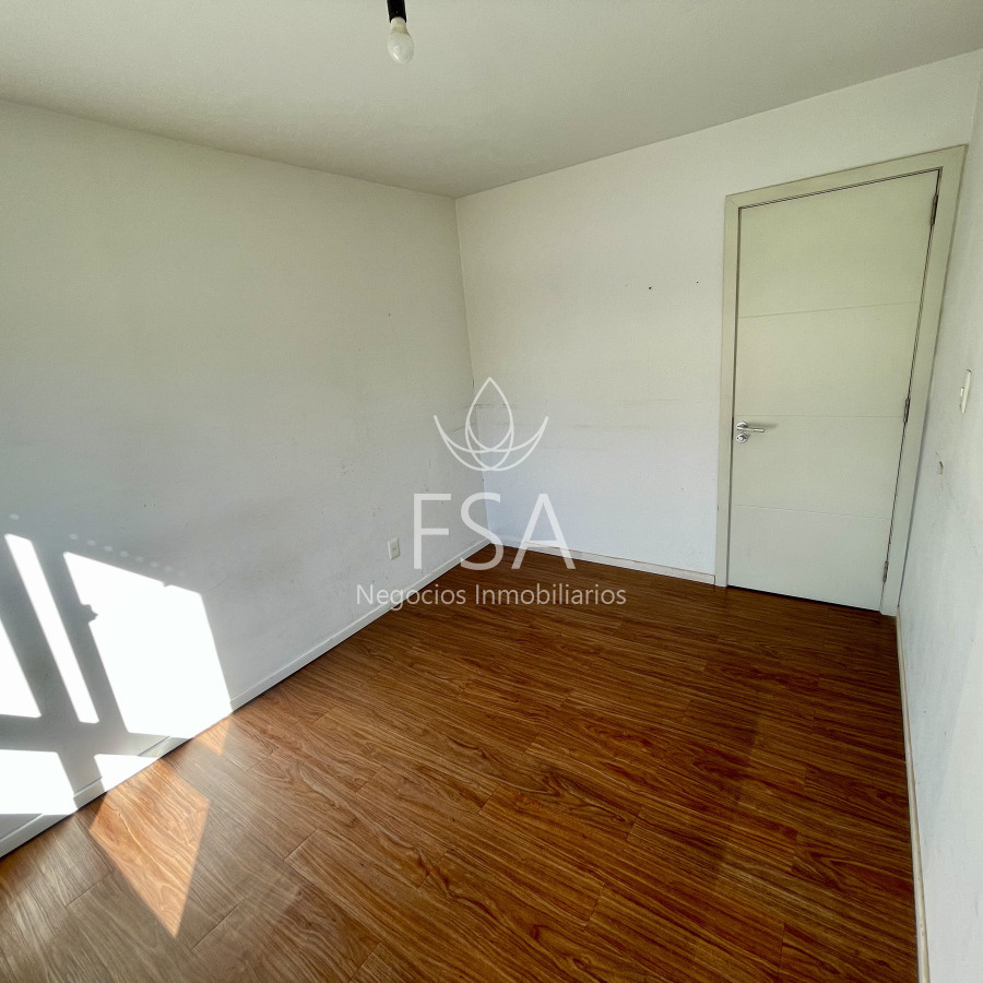 Apartamento ID.52 - Venta Apartamento 1 Dormitorio Balcón Centro Montevideo St