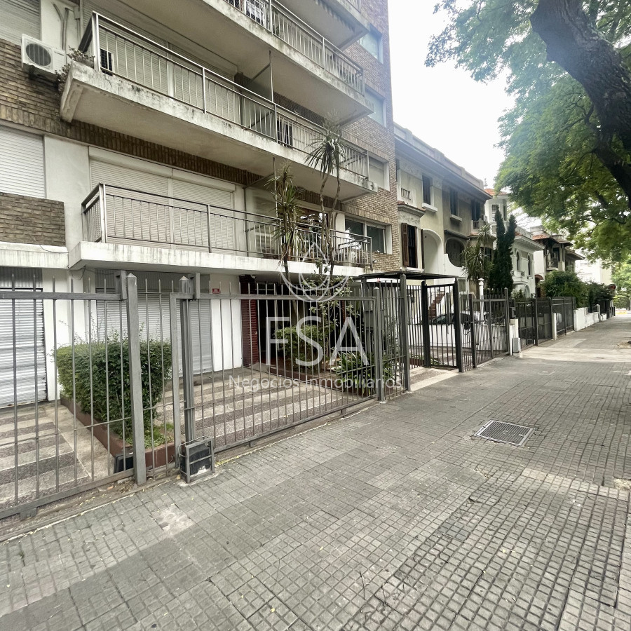 Apartamento ID.176 -  Alquiler Apartamento 3 Dormitorios Balcón al Frente Pocitos Montevideo St