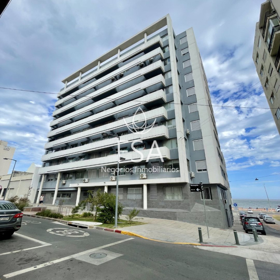 Apartamento ID.450 - Alquiler Apartamento 1 Dormitorio Amueblado Balcón Ciudad Vieja Montevideo St