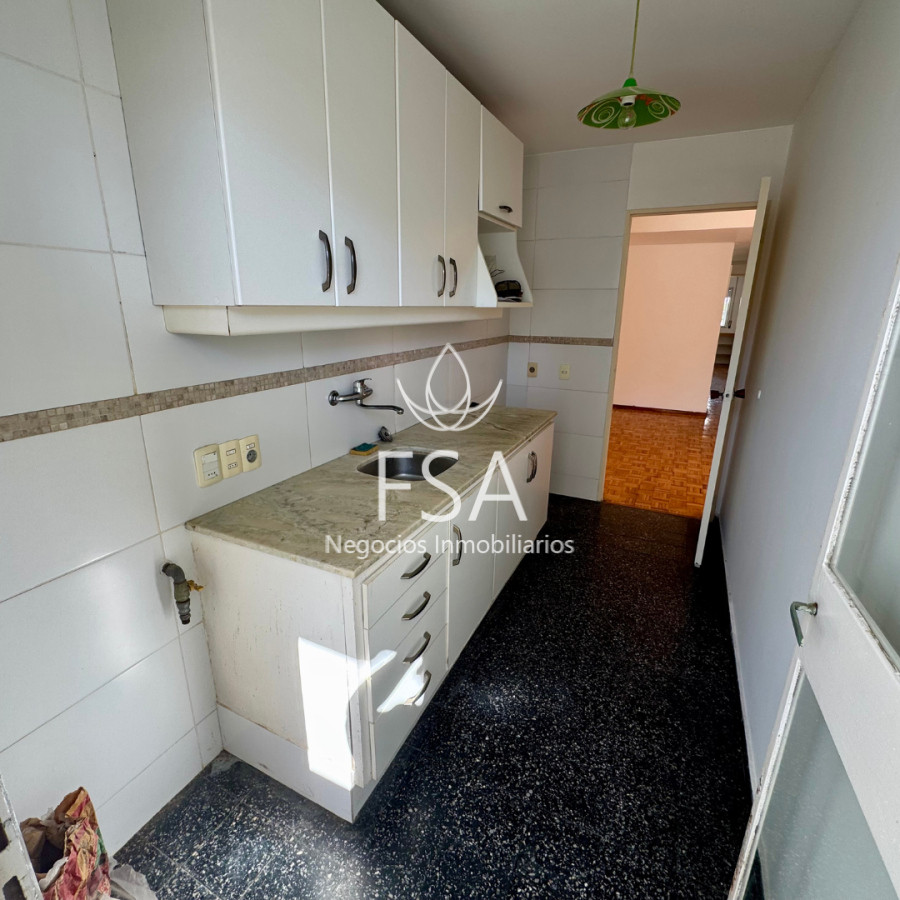Apartamento ID.254 - Venta Apartamento 2 Dormitorios Garaje Punta Carretas Montevideo E