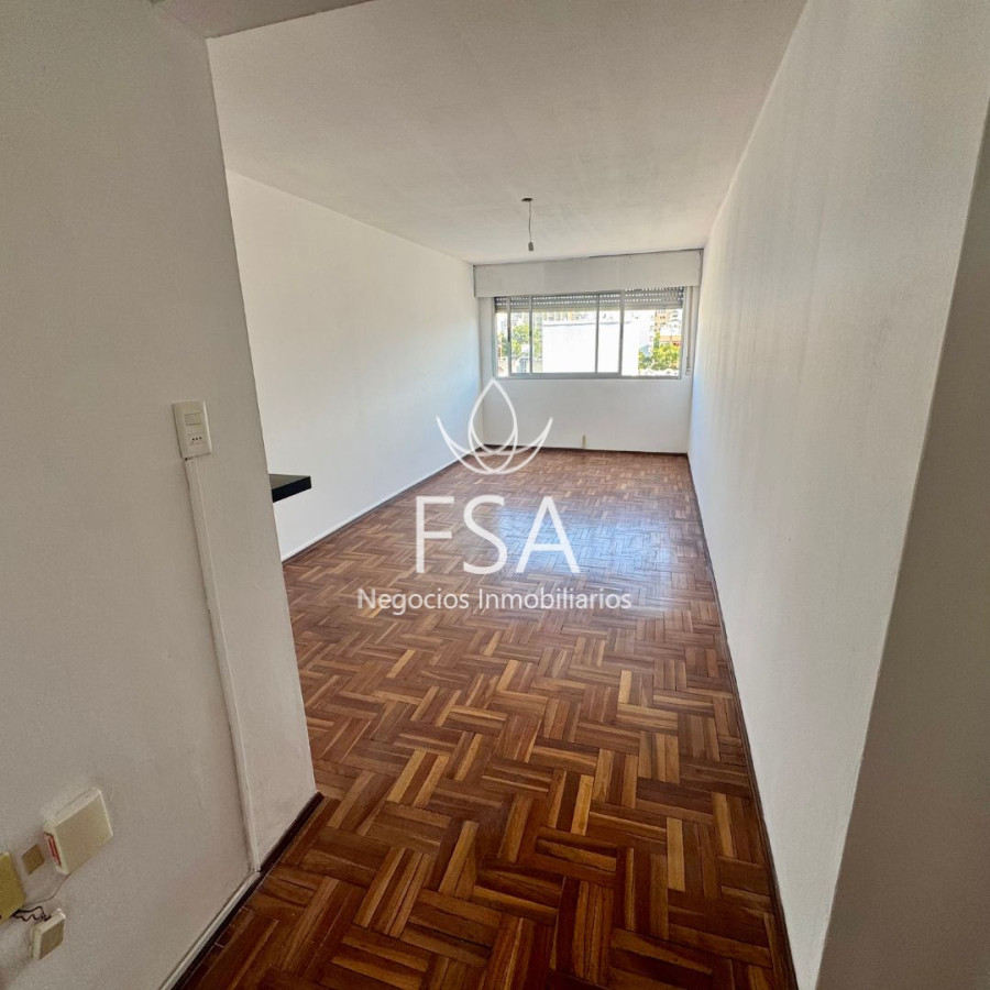 Apartamento ID.183 - Alquiler Apartamento 2 Dormitorios Terraza Centro Montevideo E