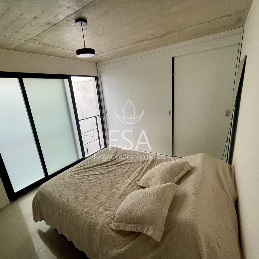 Apartamento ID.160 - Alquiler Apartamento 1 Dormitorio Loft Patio Punta Carretas Montevideo St