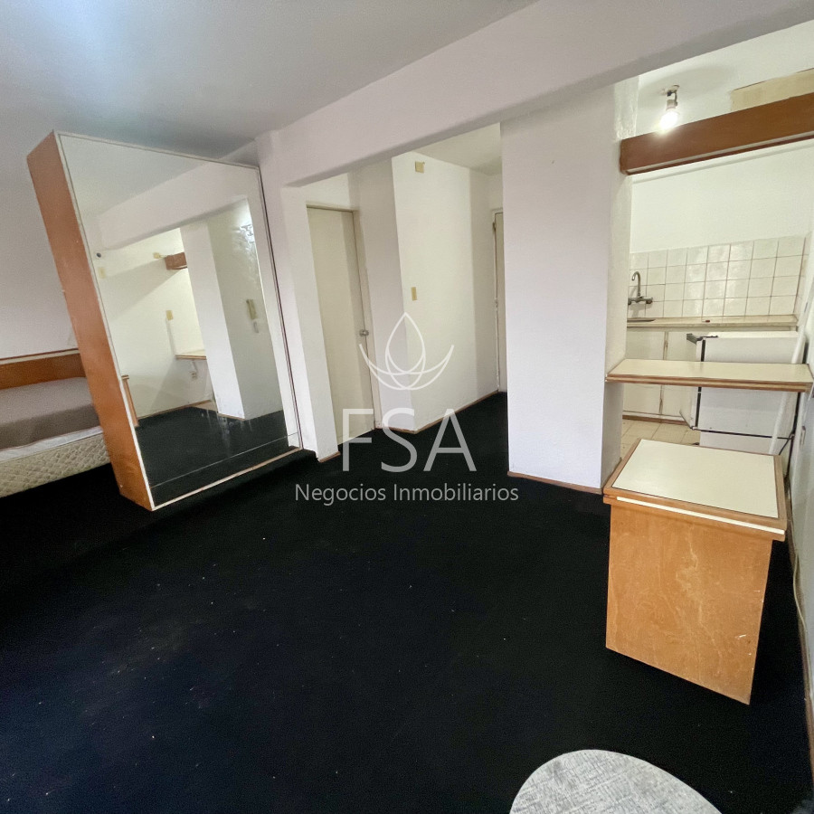 Apartamento ID.335 - Alquiler Apartamento 1 Dormitorio Terraza Exclusiva Semi Amueblado Cordon Montevideo St