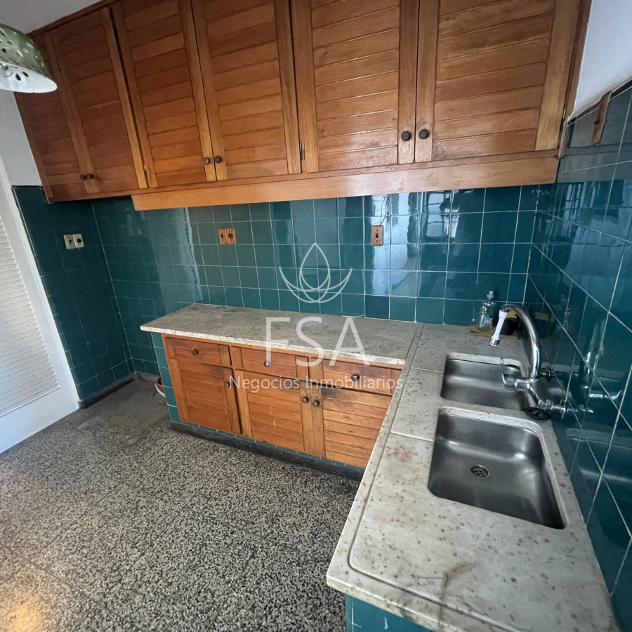 Apartamento ID.90 - Venta Apartamento 4 Dormitorios 2 Baños Garage Punta Carretas Montevideo St