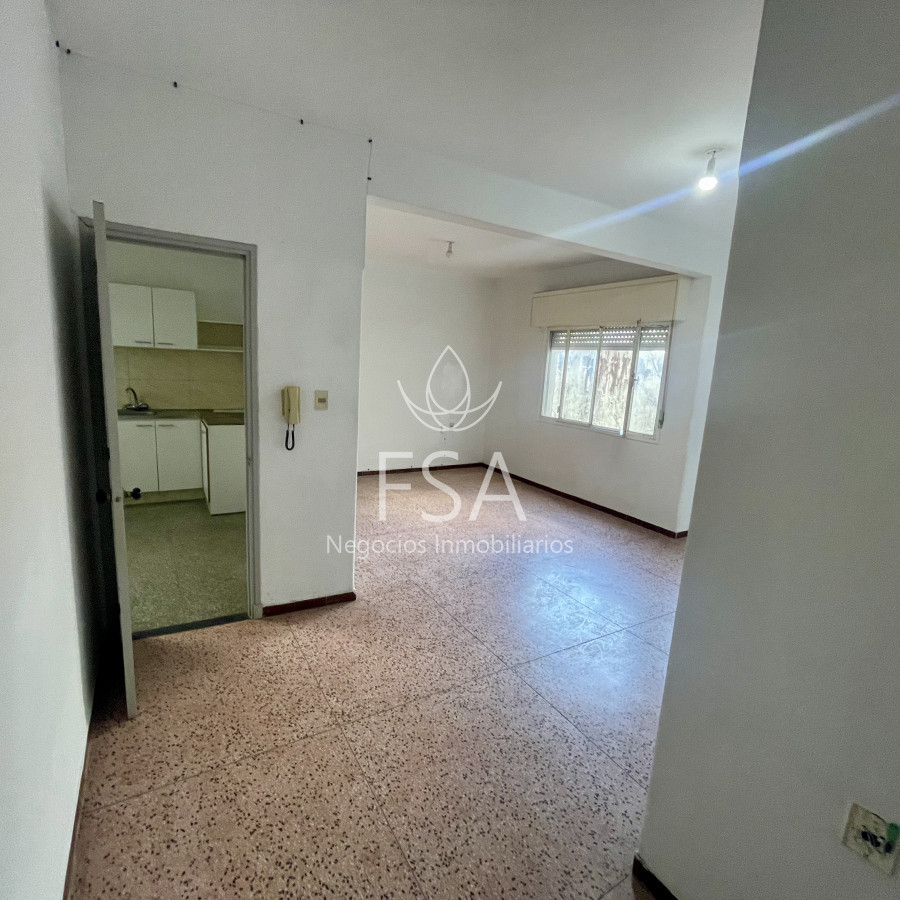 Apartamento ID.207 - Venta Apartamento 2 Dormitorios Al Frente Tres Cruces Montevideo St