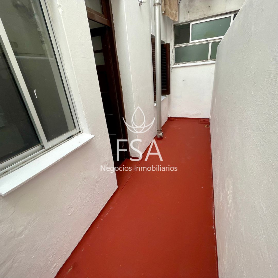 Apartamento ID.411 - Alquiler Apartamento 2 Dormitorios Patio Centro Montevideo St