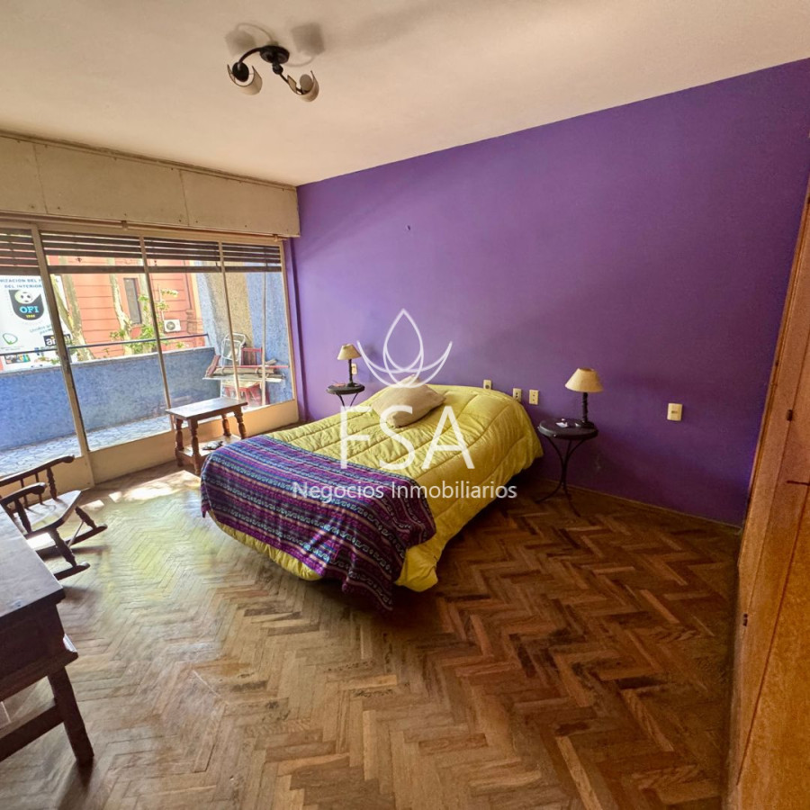 Apartamento ID.138 - Venta Apartamento 3 Plantas 6 Dormitorios 4 Baños 350 mts Barrio Sur Montevideo E