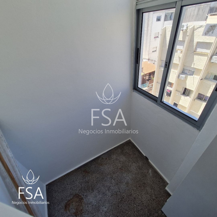Apartamento ID.487 - Alquiler Apartamento 3 Dormitorios Vista Despejada Centro Montevideo E