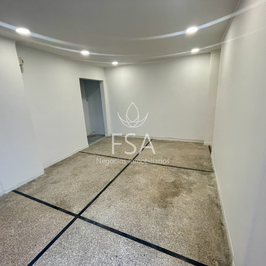 Apartamento ID.149 - Alquiler Apartamento 2 Dormitorios Patio Centro Montevideo St