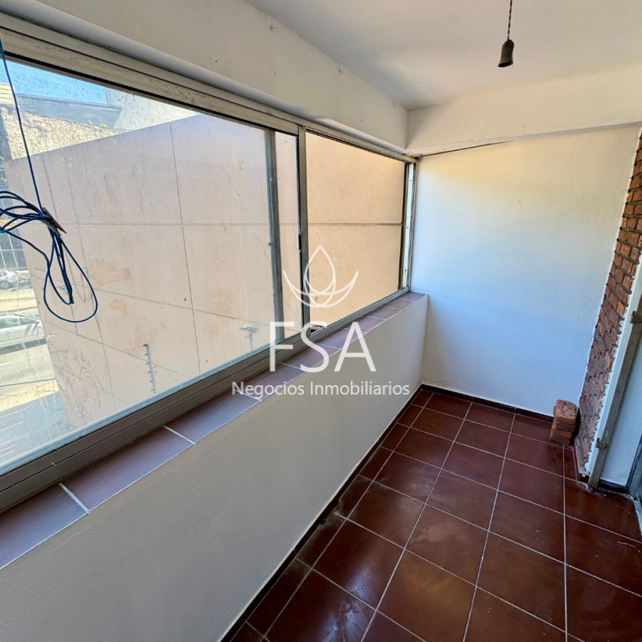 Apartamento ID.361 - Alquiler Apartamento 2 Dormitorios Balcón Garaje Aguada Montevideo E