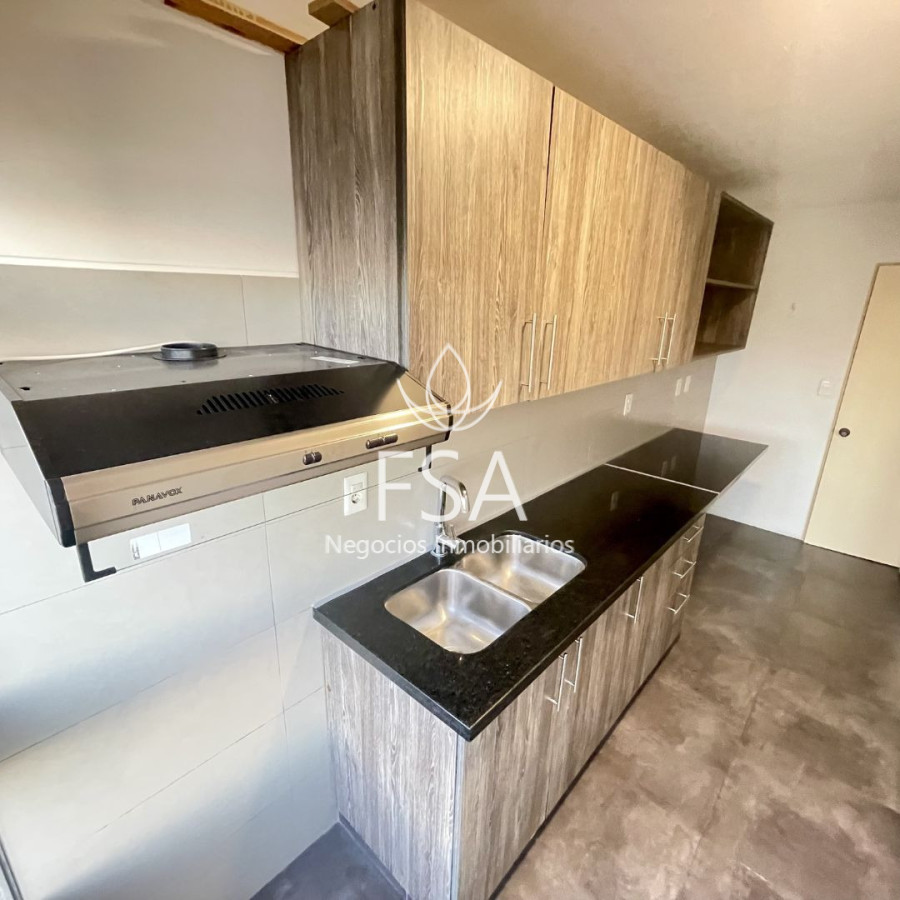 Apartamento ID.178 - Alquiler Apartamento 2 Dormitorios Balcon Al Frente Punta Carretas Montevideo St
