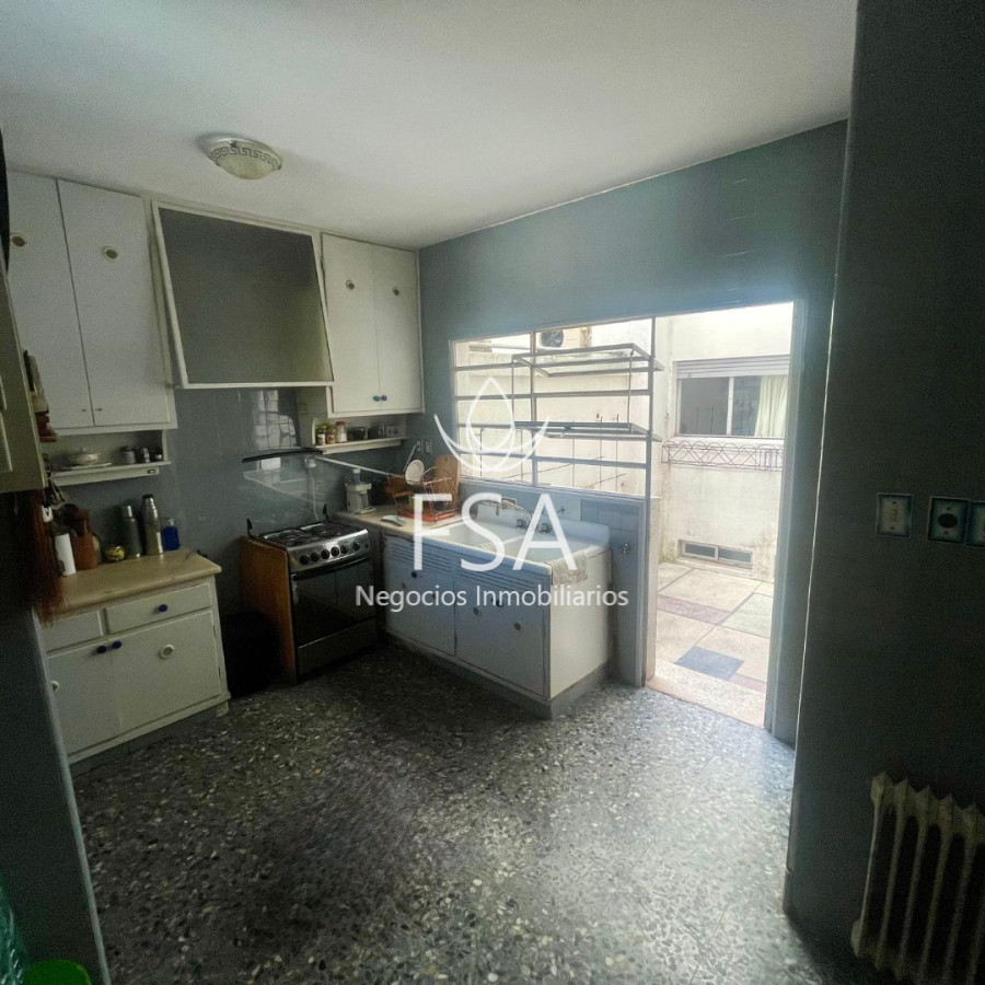 Apartamento ID.138 - Venta Apartamento 3 Plantas 6 Dormitorios 4 Baños 350 mts Barrio Sur Montevideo E