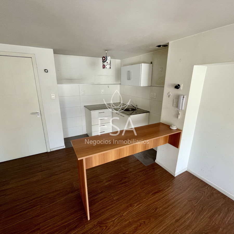 Apartamento ID.52 - Venta Apartamento 1 Dormitorio Balcón Centro Montevideo St