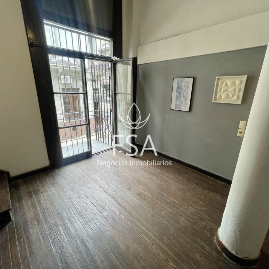 Apartamento ID.454 - Alquiler Apartamento 1 Dormitorio Estilo Loft Balcón Ciudad Vieja Montevideo St