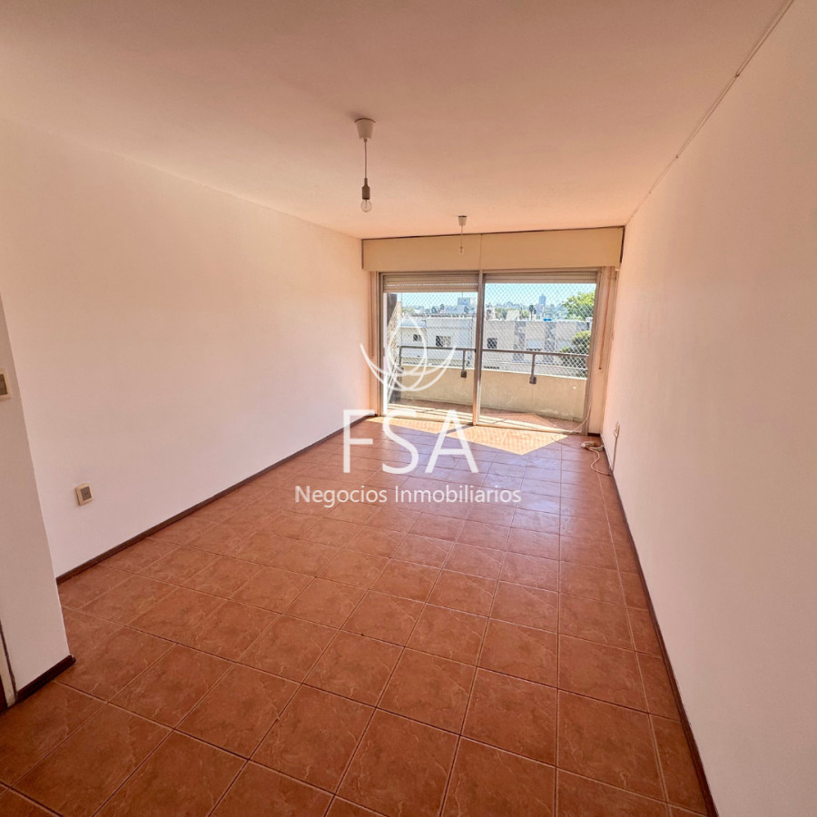 Apartamento ID.424 - Alquiler Apartamento 2 Dormitorios Garaje Parque Batlle Montevideo E