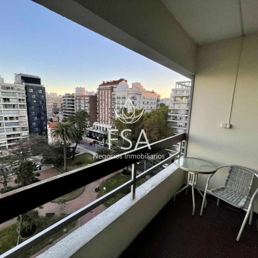 Apartamento ID.178 - Alquiler Apartamento 2 Dormitorios Balcon Al Frente Punta Carretas Montevideo St