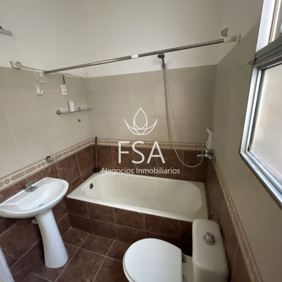 Apartamento ID.460 - Alquiler Apartamento 3 Dormitorios Balcón Prado Montevideo St