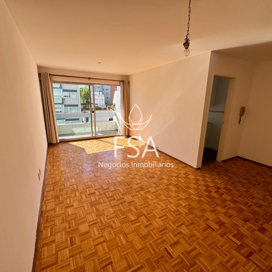 Apartamento ID.301 - Venta Apartamento 2 Dormitorios Garaje Punta Carretas Montevideo E