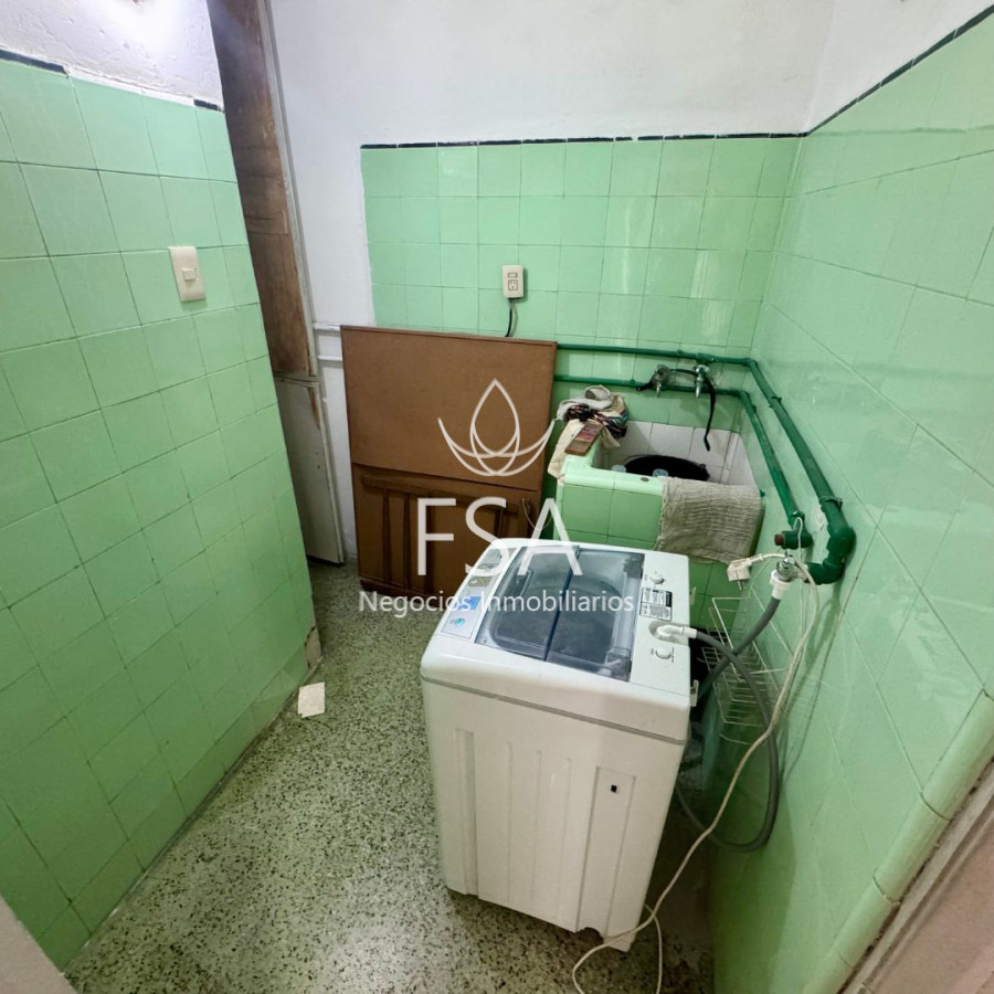 Apartamento ID.138 - Venta Apartamento 3 Plantas 6 Dormitorios 4 Baños 350 mts Barrio Sur Montevideo E