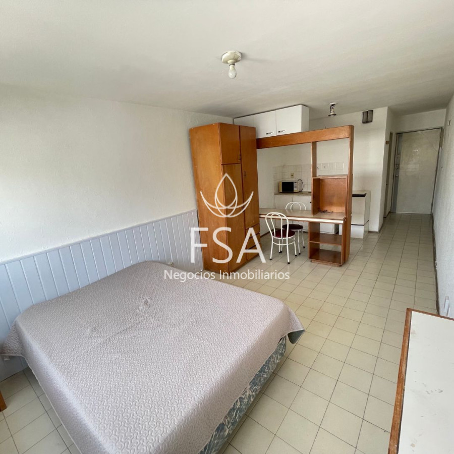 Apartamento ID.416 - Alquiler Apartamento Monoambiente Semi Amoblado Cordon Montevideo St