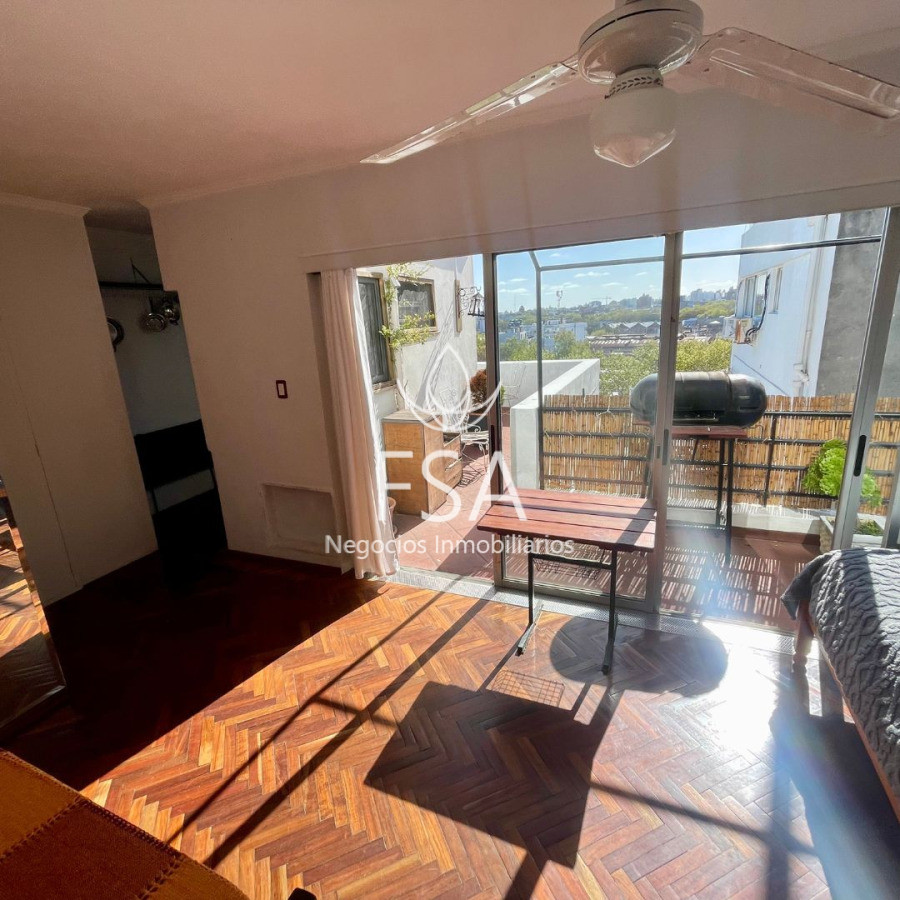 Apartamento ID.368 - Venta Apartamento Penthouse Monoambiente Terraza Exclusiva Cordon Montevideo St
